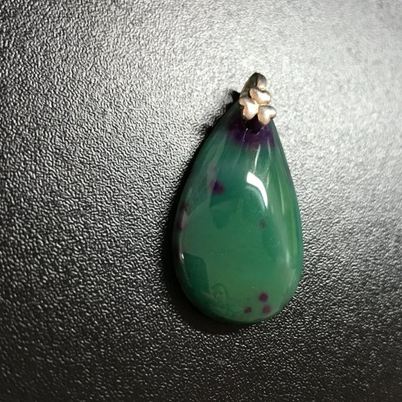 Green Agate Teardrop Pendant - Picture 5 of 7